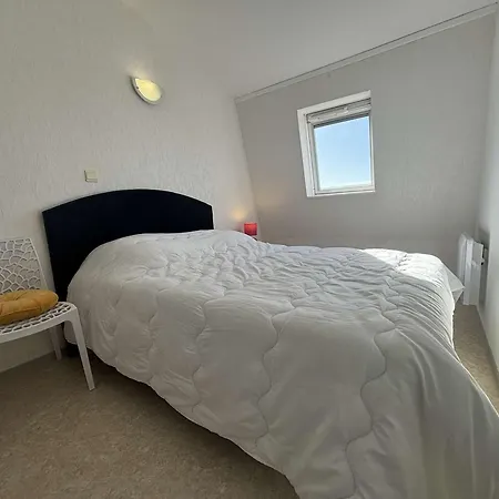 Spacieux 2 Avec Parking A - Fr-1-246b-50 Apartman Rochefort